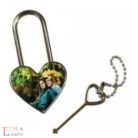 Saját fényképes szerelemlakat, szív alakú, kulccsal