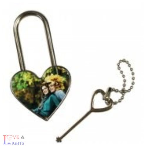 Saját fényképes szerelemlakat, szív alakú, kulccsal