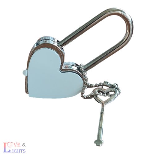 Saját fényképes szerelemlakat, szív alakú, kulccsal