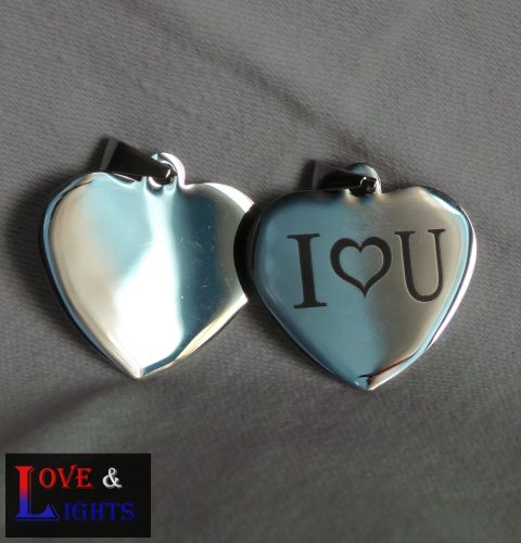 Szív alakú medál, gravírozva