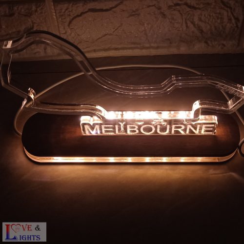Melbourne F1 pályaívet ábrázoló LED-es asztali lámpa