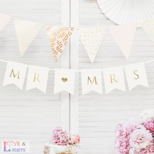 Arany Mr & Mrs feliratú füzér esküvőre 