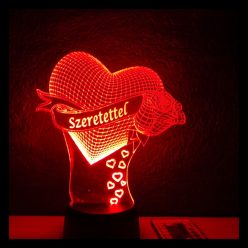 Szív rózsával mintás 3D lámpa - egyedi felirattal