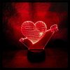 Szív nyíllal mintás 3D illúzió lámpa