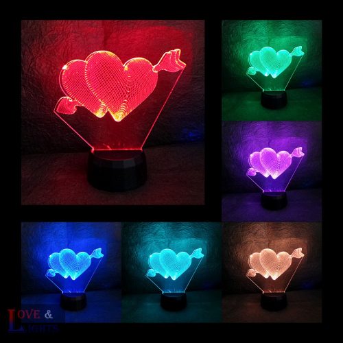 Szívek nyíllal mintás illúzió lámpa egyedi felirattal