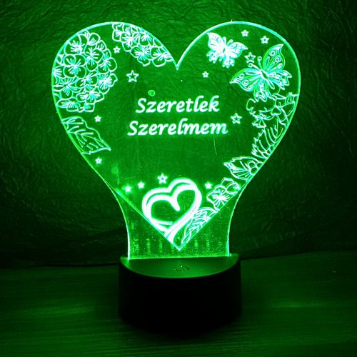 Szív alakú pillangó mintás 3D illúzió lámpa egyedi felirattal