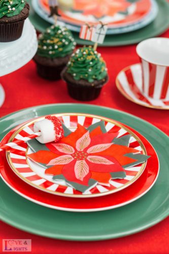 Mikulásvirág mintás karácsonyi szalvéta  (1 csomag / 20 db)